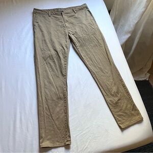 VUORI khaki tan slim straight leg cropped pants